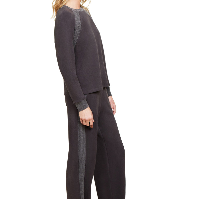 barefoot-dreams-malibu-brushed-fleece-lounge-pants-side