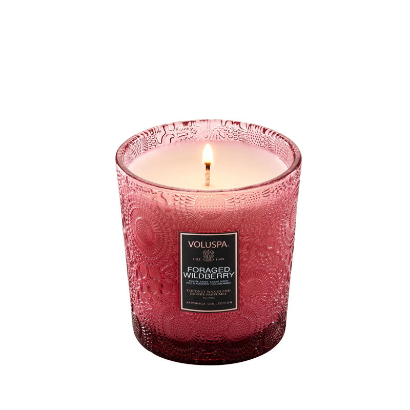 voluspa-foraged-wildberry-classic-candle-lit