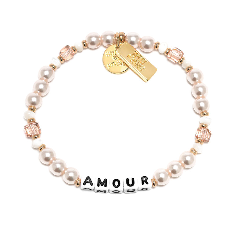 emily-in-paris-little-words-project-amour-bracelet