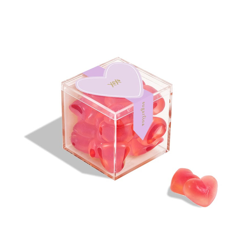 sugarfina-strawberry-hearts-candy-cube